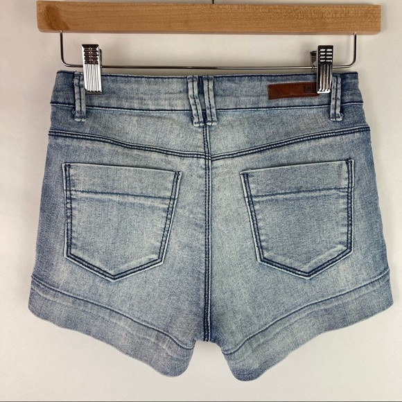 L.e.i. Tatum High-Rise Faded Jean Shorts - Picture 2 of 10
